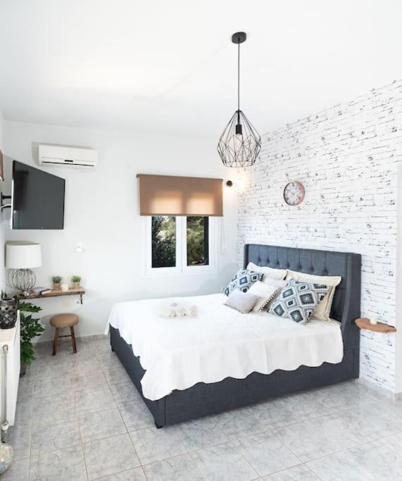 “Shiny” Sea View Apartment At Istron Agios Nikolaos  Exterior photo